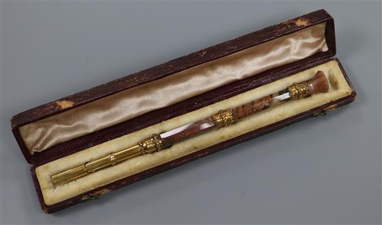 A cased early 20th century mounted agate pen, 14.3cm.